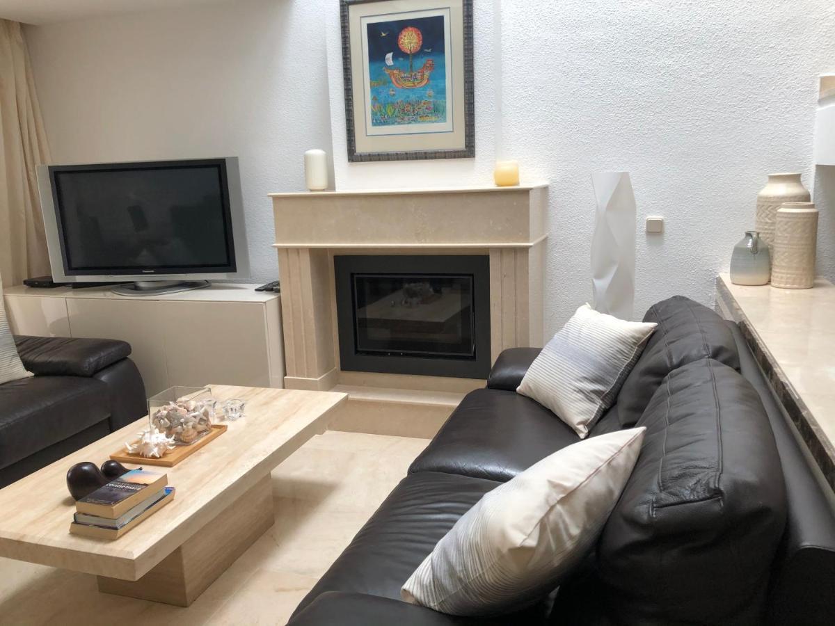 Dominion Beach House Estepona Exterior photo