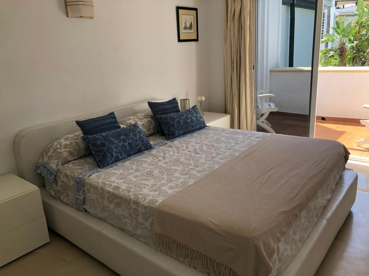Dominion Beach House Estepona Exterior photo