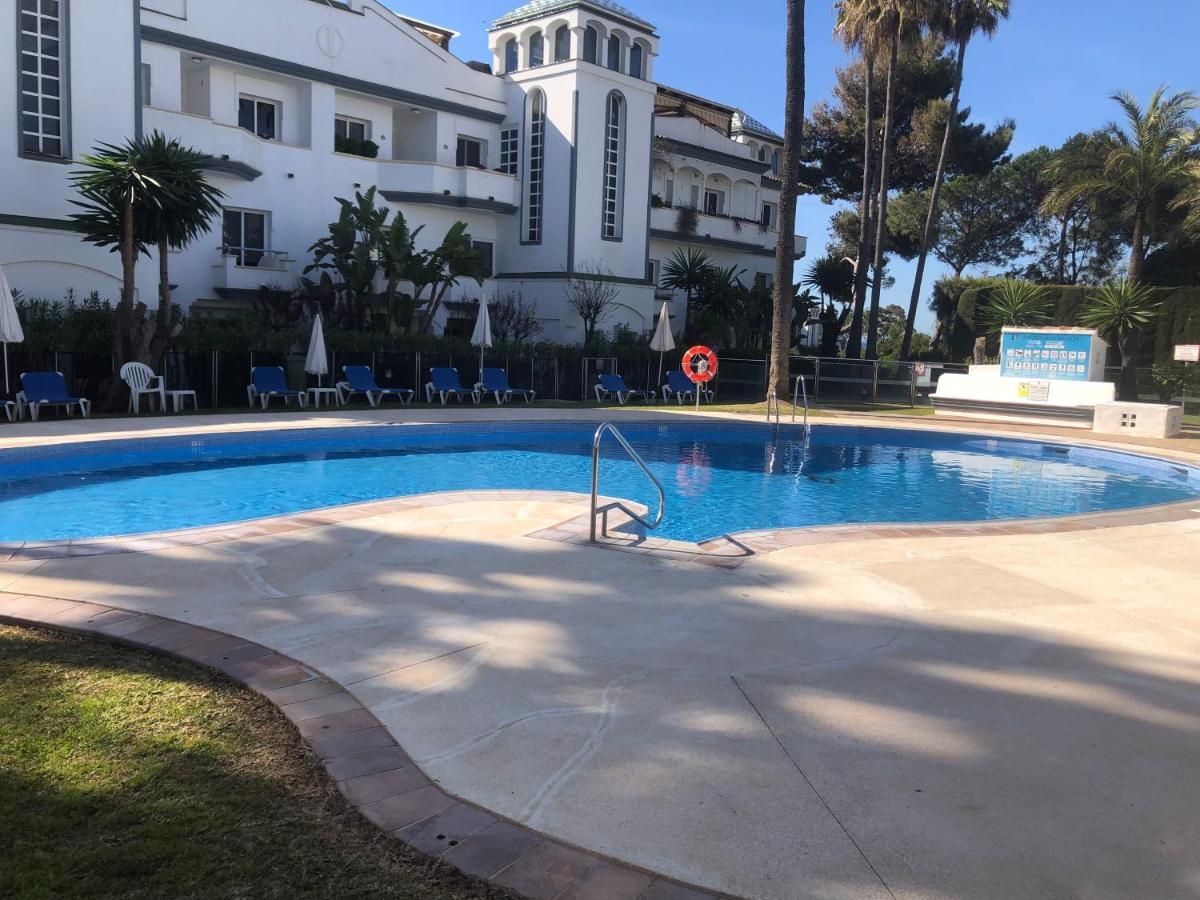 Dominion Beach House Estepona Exterior photo