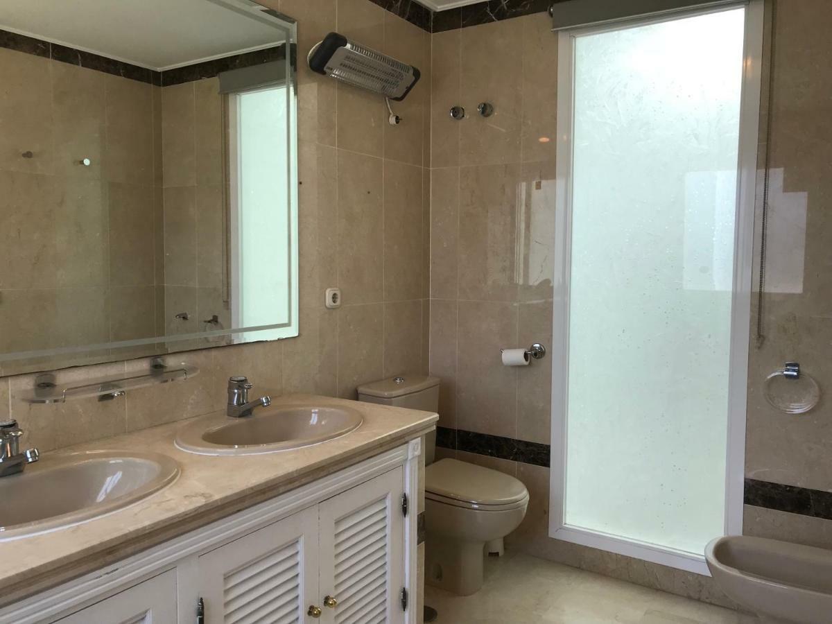 Dominion Beach House Estepona Exterior photo